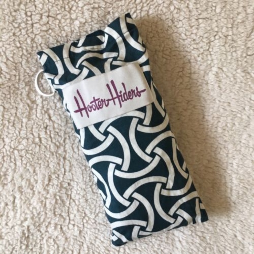 Nursing Breastfeeding Cover by Hooter Hiders :)